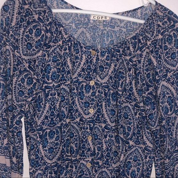 Urban Outfitters romper size small🤍 - Picture 4 of 5